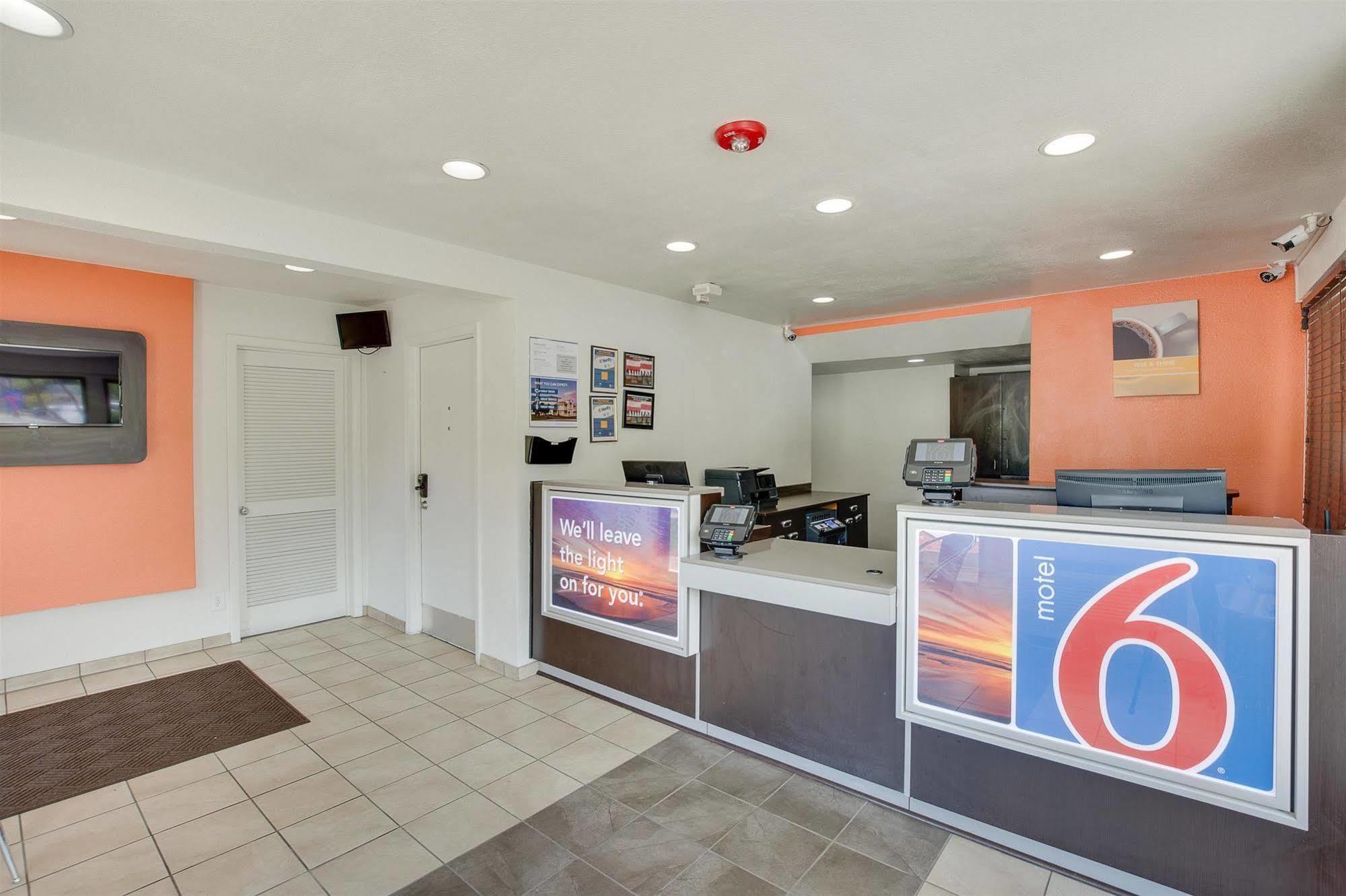 Motel 6-Columbia, Sc - West 외부 사진